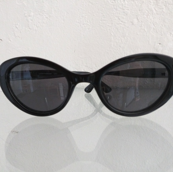 NWT LUCKY BRAND CAT EYE BLACK SUNGLASSES - Picture 2 of 5